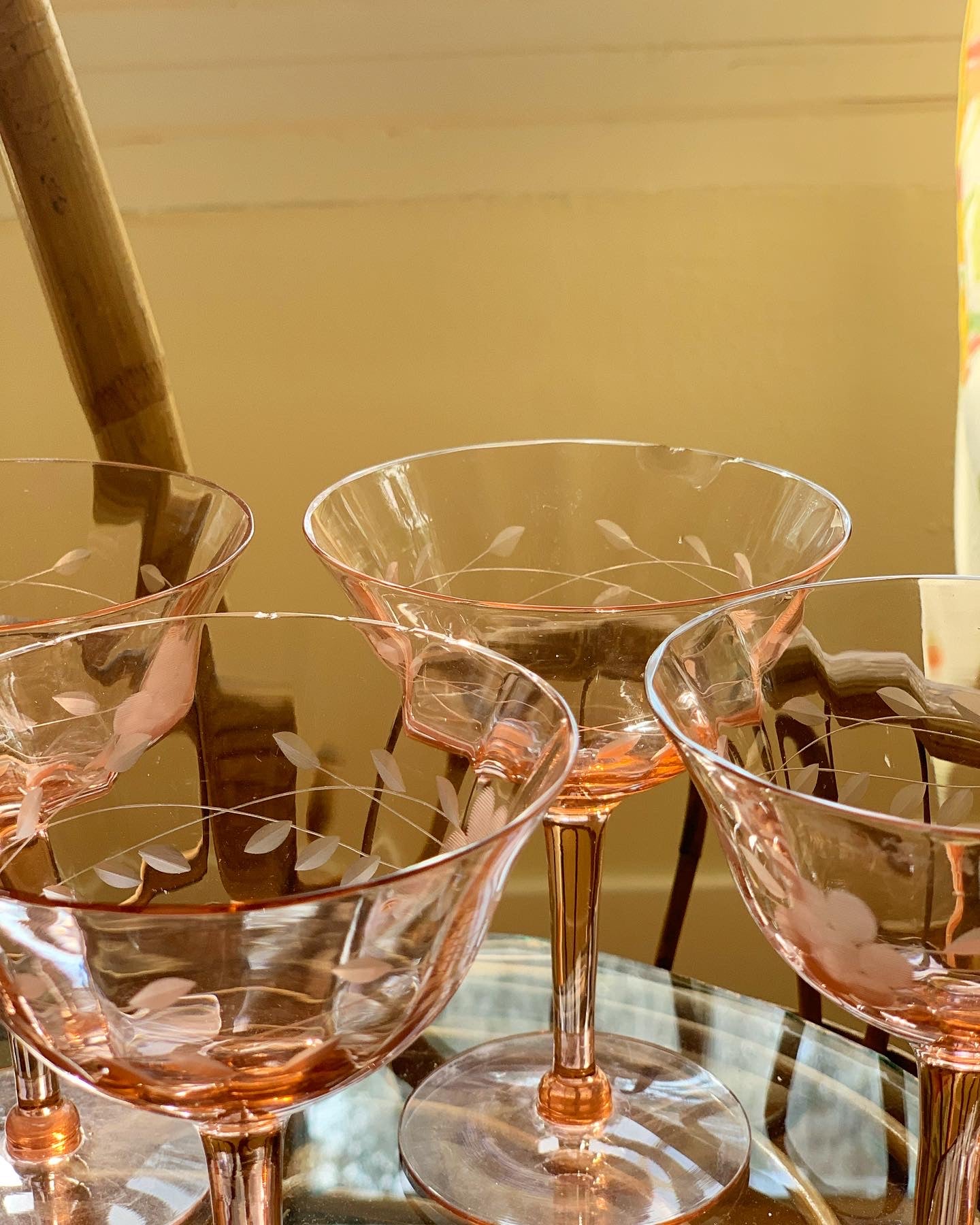 Pink Art Deco Etched Champagne Coupes, Set of 4 (1940)